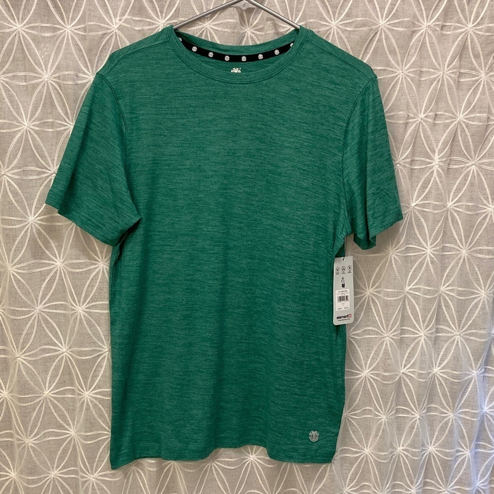 NWT Men’s Element Active T-shirt